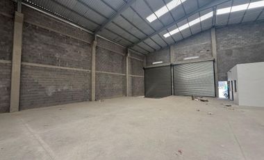 BODEGA EN PARQUE INDUSTRIAL EN STA CATARINA