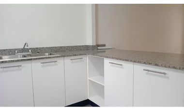 CLAYTON / 117M / 2 HABITACION / 2 NIVEL / 2 PARKING / TERRAZA / VACIO