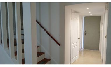 CLAYTON / 117M / 2 HABITACION / 2 NIVEL / 2 PARKING / TERRAZA / VACIO