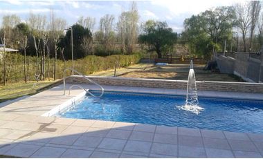 Vendemos Casa-Cabaña con Pileta, lote 1.352 m2 El Carrizal, Mendoza