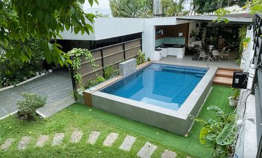 For Sale/Lease 3 Storey House & Lot in Merville, Paranaque