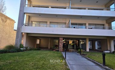 LOFT EN ALQUILER- 5TA SECCION- Seguridad 24 hs/ Sum/ Cochera/ 1 Dorm