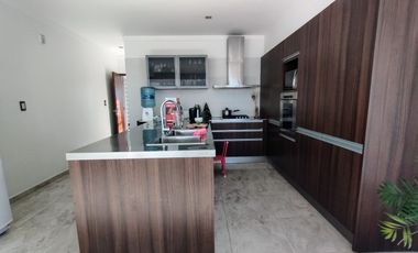 Casa en venta de 3 dormitorios c/ cochera en San Rafael