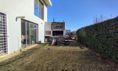 Casa en venta de 3 dormitorios c/ cochera en San Rafael