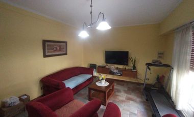 Casa en alquiler en Castelar Norte