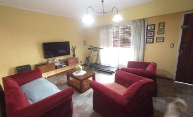 Casa en alquiler en Castelar Norte