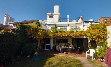 Casa en alquiler en Castelar Norte