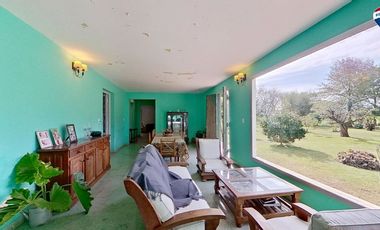 VENTA CASA SOBRE GRAN CAMPO EN MARCOS PAZ
