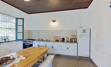 VENTA CASA SOBRE GRAN CAMPO EN MARCOS PAZ