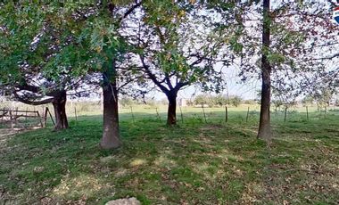 VENTA CASA SOBRE GRAN CAMPO EN MARCOS PAZ