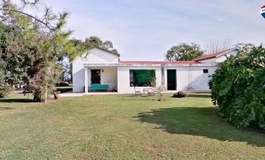 VENTA CASA SOBRE GRAN CAMPO EN MARCOS PAZ