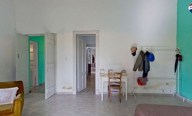 VENTA CASA SOBRE GRAN CAMPO EN MARCOS PAZ