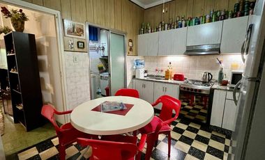 Casa 3 ambientes en venta en Lomas de Zamora