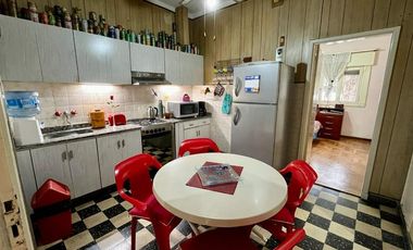 Casa 3 ambientes en venta en Lomas de Zamora