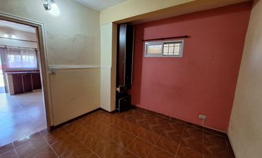 CASA VENTA 4 AMBIENTES Y DEPARTAMENTO BURZACO