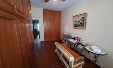 CASA VENTA 4 AMBIENTES Y DEPARTAMENTO BURZACO