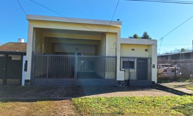 CASA VENTA 4 AMBIENTES Y DEPARTAMENTO BURZACO