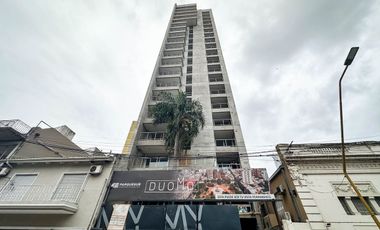 VENTA SEMIPISO DE 1 DORM 14