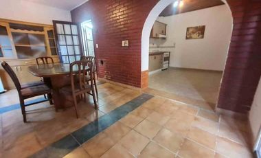 Alquiler Casa PH 4 ambientes, Jardin, Boulogne