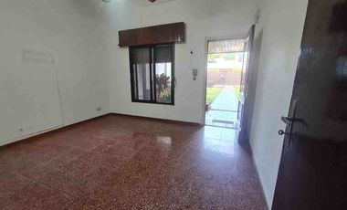 Alquiler Casa PH 4 ambientes, Jardin, Boulogne