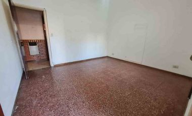 Alquiler Casa PH 4 ambientes, Jardin, Boulogne