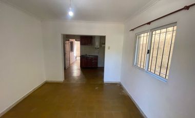 DPTO DE 2 DORM PLANTA BAJA AL FRENTE EN MONTE VERA