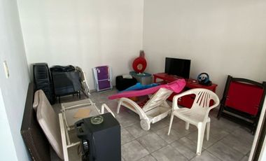VENTA CASA GERLI GARAGE QUINCHO Y PILETA ,PERMUTA
