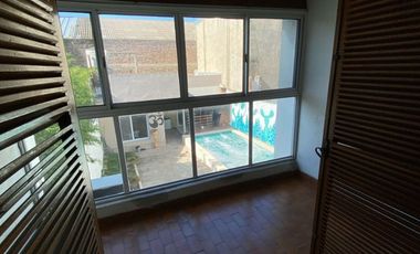 VENTA CASA GERLI GARAGE QUINCHO Y PILETA ,PERMUTA