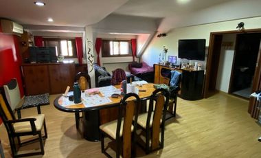 VENTA CASA GERLI GARAGE QUINCHO Y PILETA ,PERMUTA