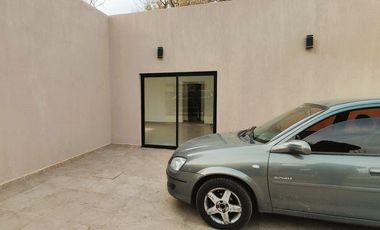 CASA VENTA PRADERAS 57 CAÑUELAS 4 AMBIENTES COCHER