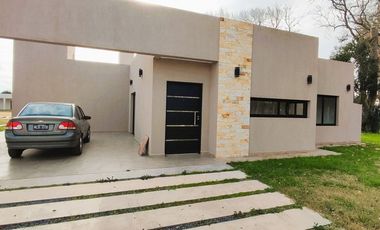 CASA VENTA PRADERAS 57 CAÑUELAS 4 AMBIENTES COCHER