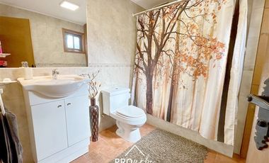 Casa en Venta en Amplia y Cómoda Casa con Hermosa Vista 136 m2 en Gran terreno, El Ingenio, San José de Maipo