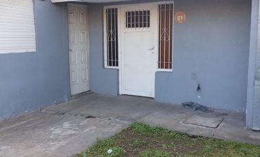 VENTA DE CASA EN MONTE GRANDE A RECONSTRUIR