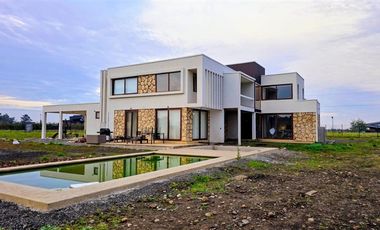 Casa en Venta en Hacienda Las Taguitas, Camino a Coihueco km 8