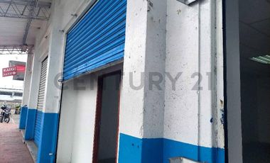 Oportunidad. Se Renta Local de 60m2 dentro de Gasolinera KM 7.5 Vía a Daule ElsM