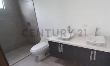 VENTA CASA TUMBACO EN CONJUNTO