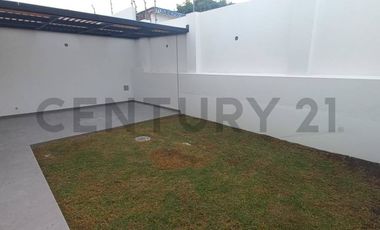 VENTA CASA TUMBACO EN CONJUNTO