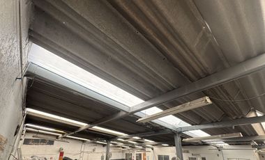 Vendo bodega Comercial (Esquina) CEDIS, Local, Restaurante, tienda, Consultorio,