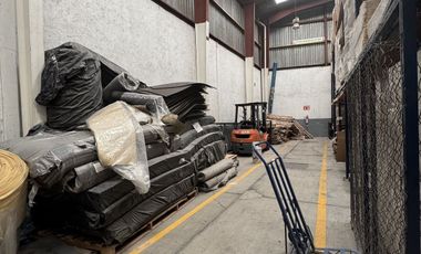 Vendo bodega Comercial (Esquina) CEDIS, Local, Restaurante, tienda, Consultorio,