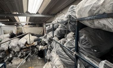 Vendo bodega Comercial (Esquina) CEDIS, Local, Restaurante, tienda, Consultorio,