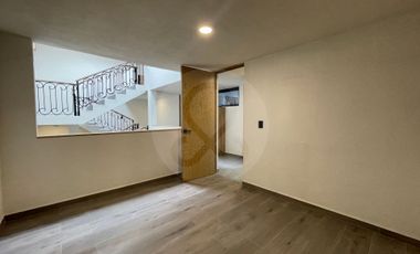 CERRADA SANTA CLARA 172 Casa en venta en Santa María Tepepan