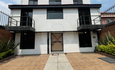 CERRADA SANTA CLARA 172 Casa en venta en Santa María Tepepan