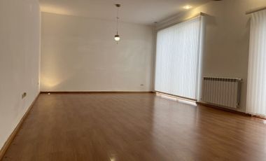 Casa en renta privada en colinas del parque