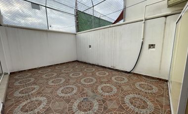 Casa en renta privada en colinas del parque
