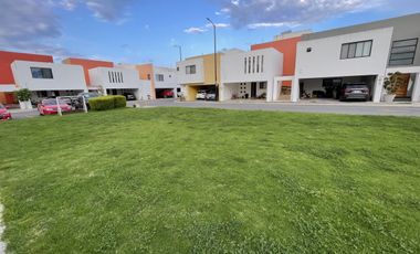 Casa en renta privada en colinas del parque