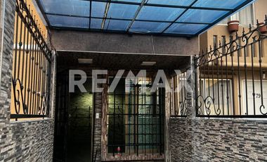 Casa en Venta - (3)