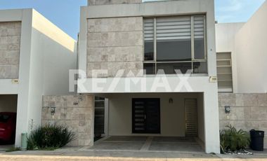 CASA EN VENTA  - (3)