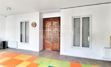 Casa en Venta en A una cuadra Clinica Santa Maria