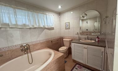 7 bedroom house for Rent in Corinthian Village Quezon City
