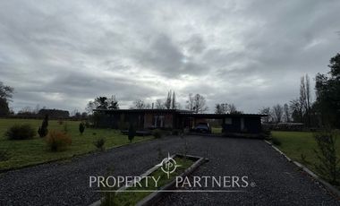 Casa de campo rodeada de naturaleza